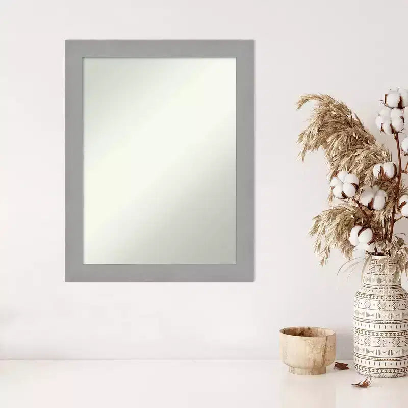 Specchio da parete rettangolare non smussato da 22" x 28" in nichel spazzolato - : Moderno, include accessori per il montaggio