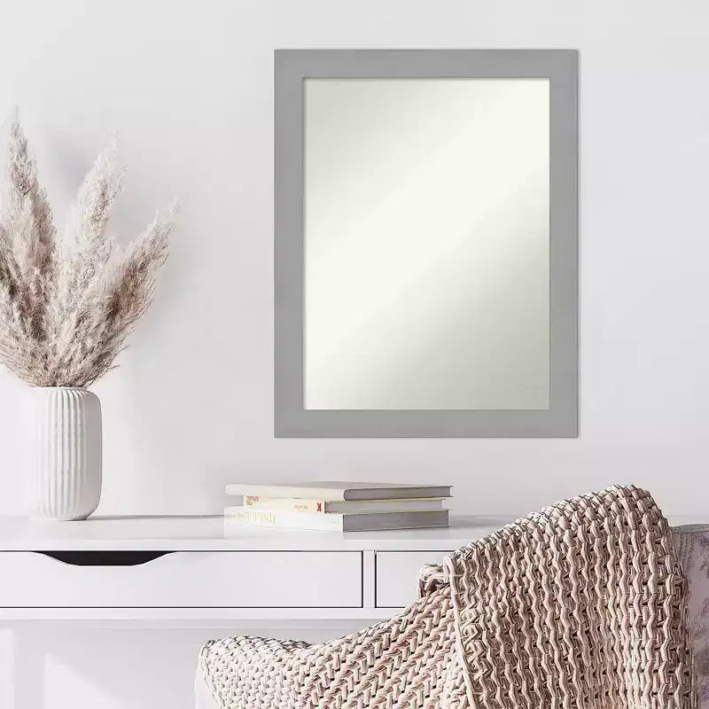 Specchio da parete rettangolare non smussato da 22" x 28" in nichel spazzolato - : Moderno, include accessori per il montaggio