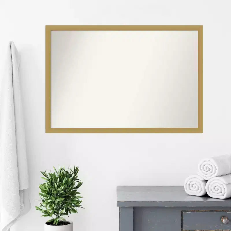 38" x 26" Specchio da Parete Stretto Grace Non Smussato Oro Spazzolato - : Rettangolare, Montaggio a Parete, Cornice in Polistirene