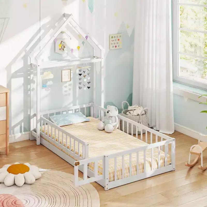 Letto a capanna a pavimento, misura twin, con testiera a forma di casetta e appendiabiti, senza doghe, grigio/beige/rosa/bianco